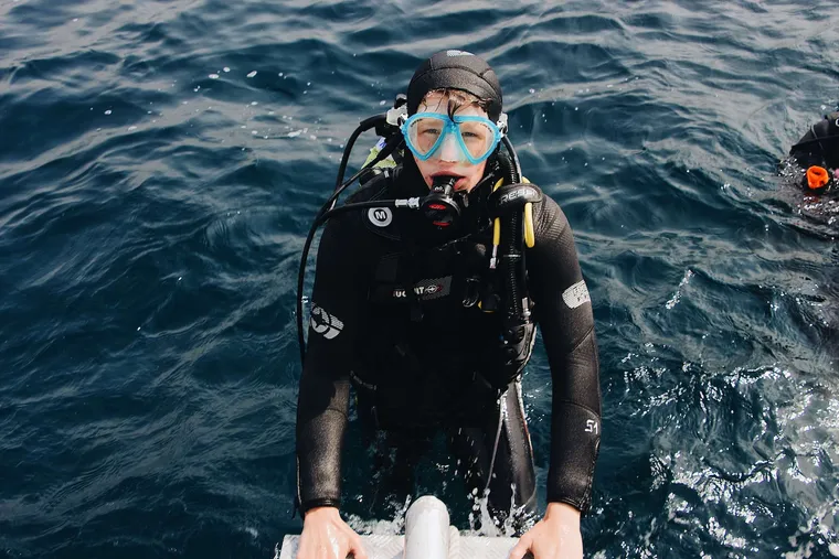 水肺潛水必學的安全知識：船潛前的潛水簡報Boat Dive Briefing很重要，為了安全請你務必聆聽導潛指示！
