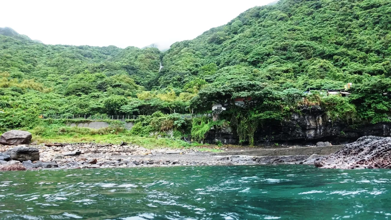 台灣-東北角-潛點-鶯歌石-taiwan-diving-spot-Northeast-coast-Yingge Rock